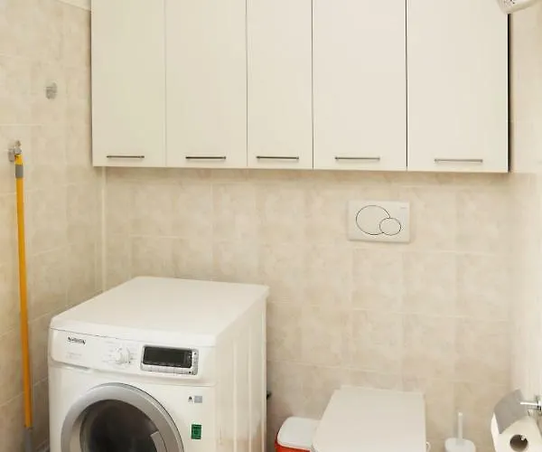 Ca' De' Mumi 公寓 勒威诺